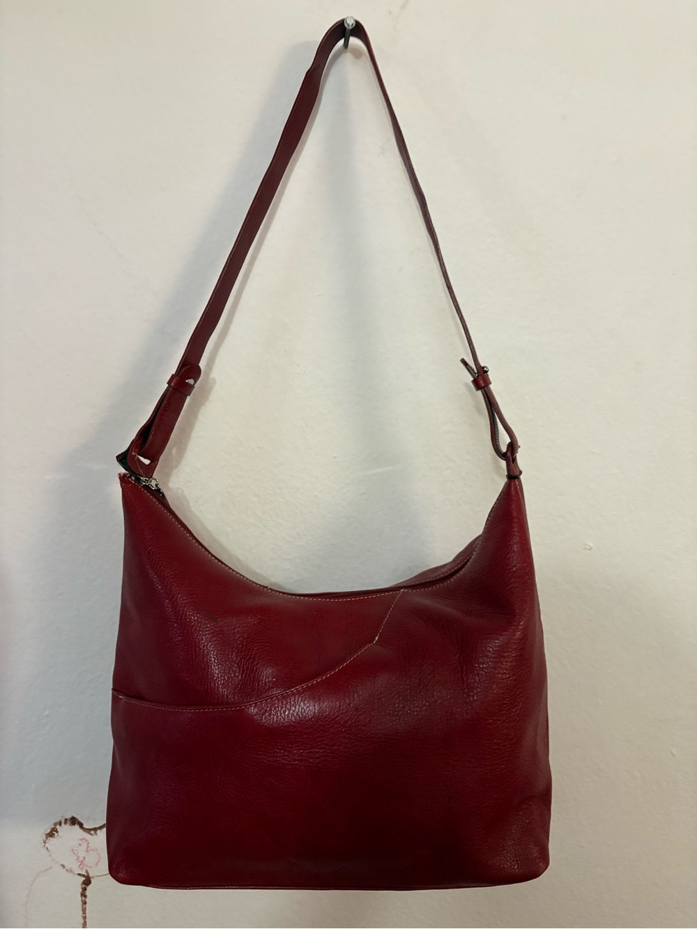 MAXX New York Red Leather Shoulder Purse